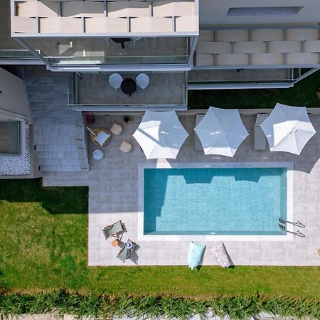 Arodo Suites Nea Iraklitsa Bagian luar foto