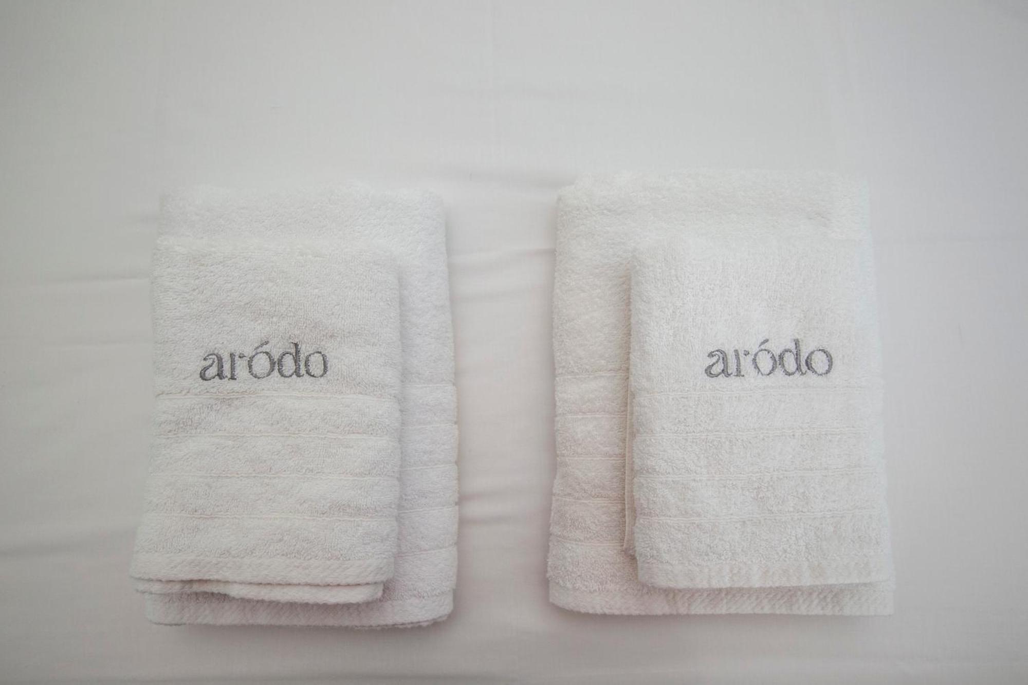 Arodo Suites Nea Iraklitsa Bagian luar foto