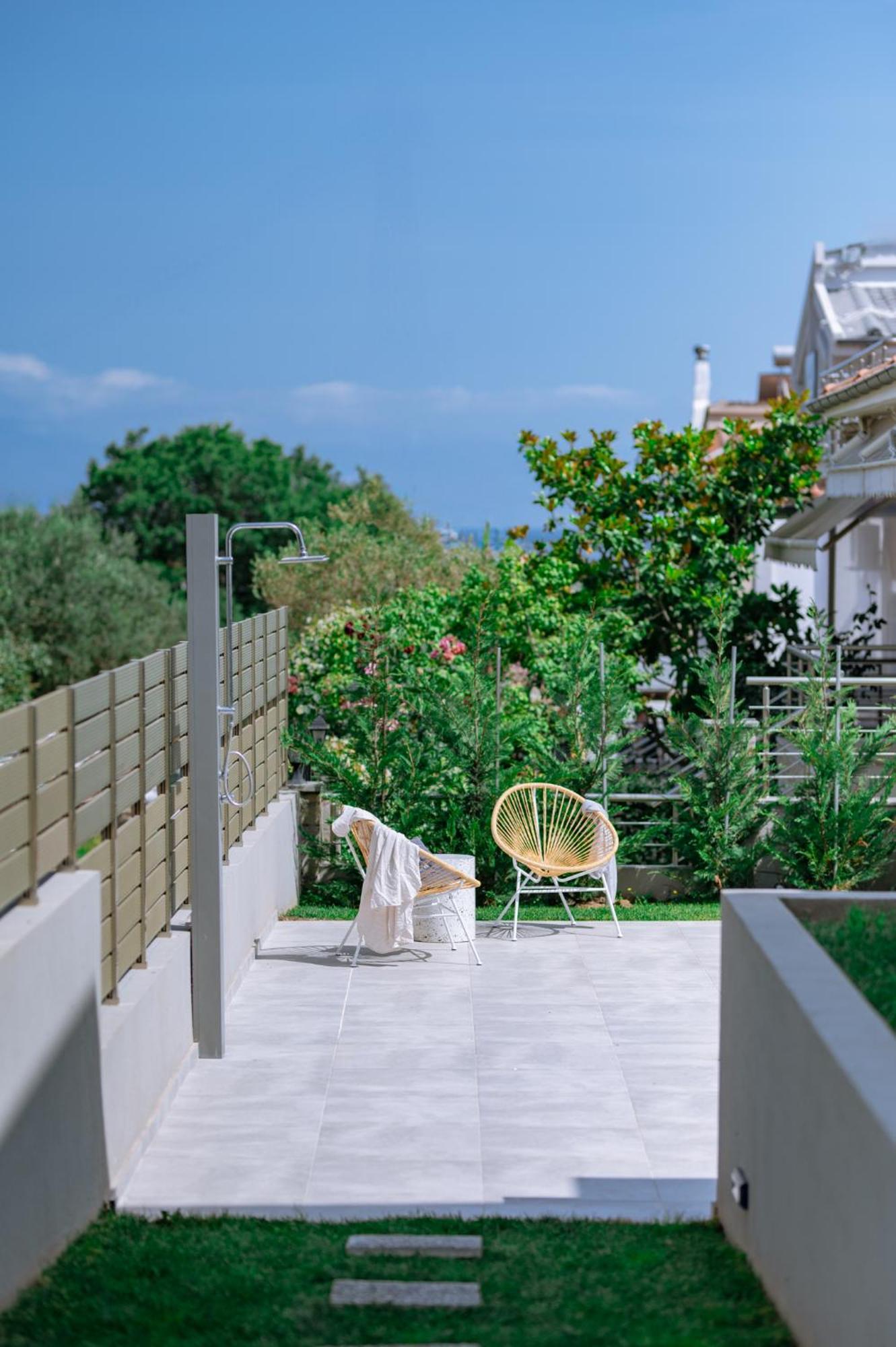 Arodo Suites Nea Iraklitsa Bagian luar foto