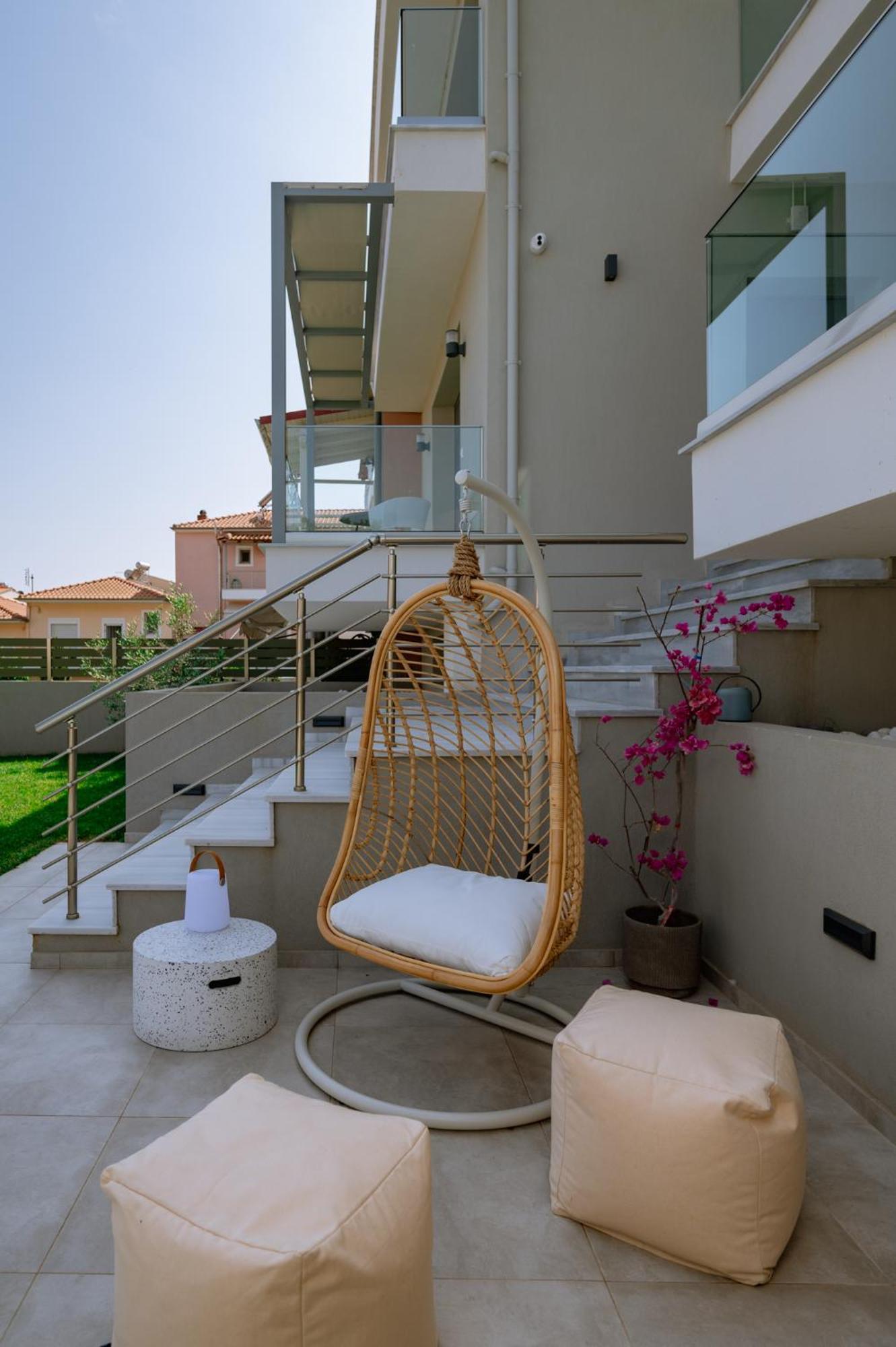 Arodo Suites Nea Iraklitsa Bagian luar foto